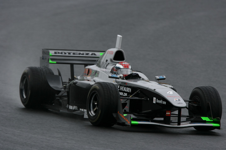 ノックアウト予選: 松田の連続PPを止めたのはオリベイラ、自身初ポールポジション！