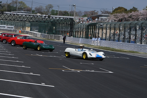 新生鈴鹿OPENING THANKS DAY: 第1回日本グランプリが再現された。ルマン式スタート