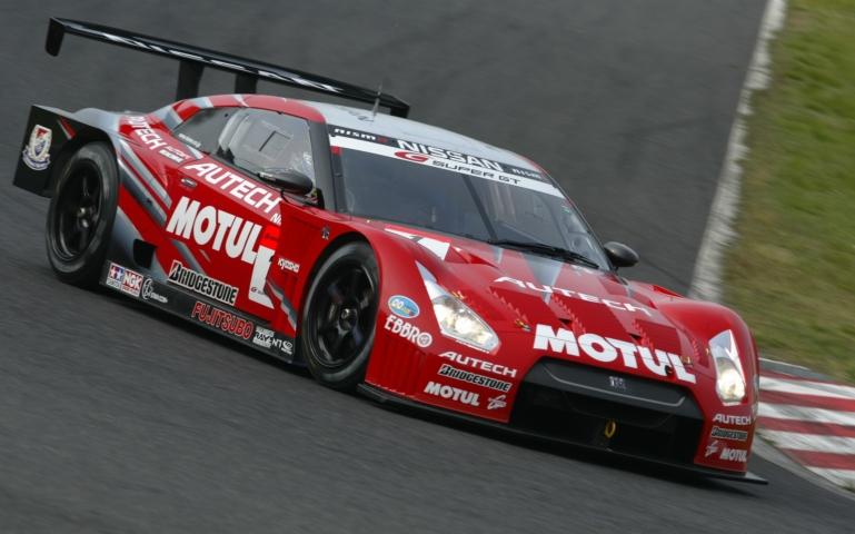 スーパーラップを制したのはモチュールGT-R。今回は本山がアタックを担当した。