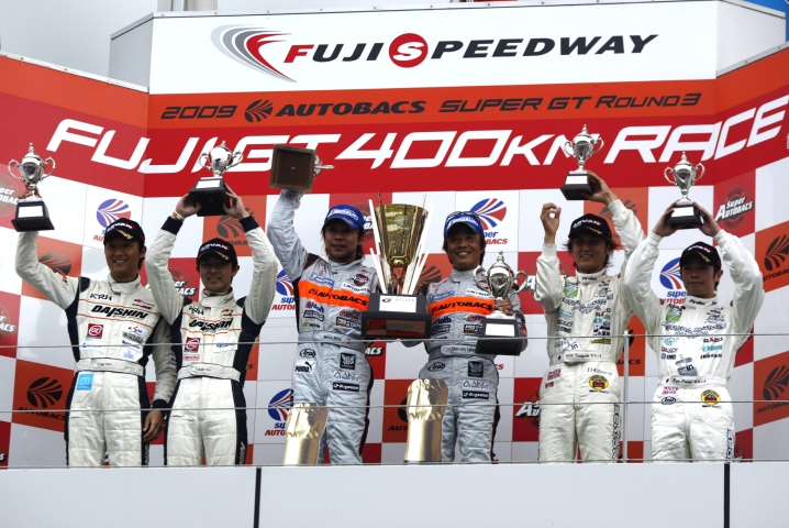 GT300クラスの仮表彰式