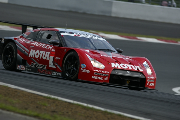 HIS GT-R、ペトロナスSCと、迫り来るライバルたちを巧みなレース戦略で下したモチュールGT-R