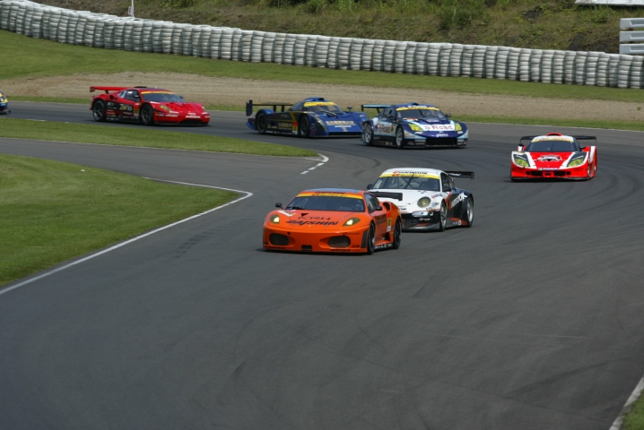 スタートからトップを独走したダイシンフェラーリ。そのまま逃げ切るかと思われたが...