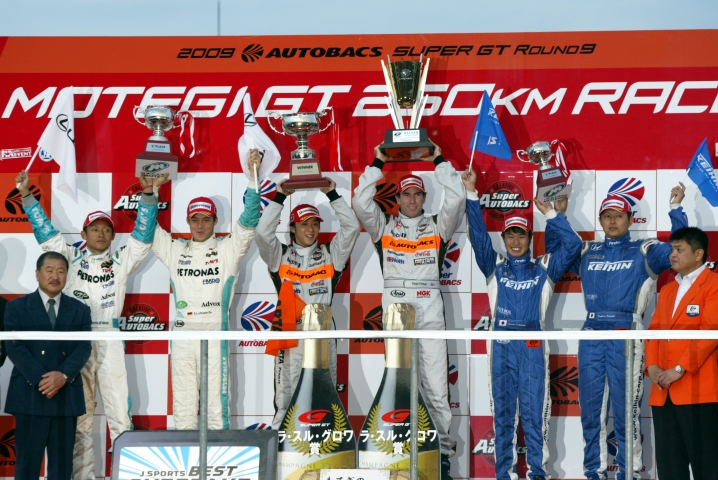 第9戦GT500クラスの暫定表彰