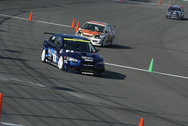 ST2はエンドレスエボXが第1レースを制してタイトルをものにした