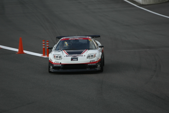 第2レースST3は#15岡部自動車とのバトルを制し、5ZIGEN NSXが連勝