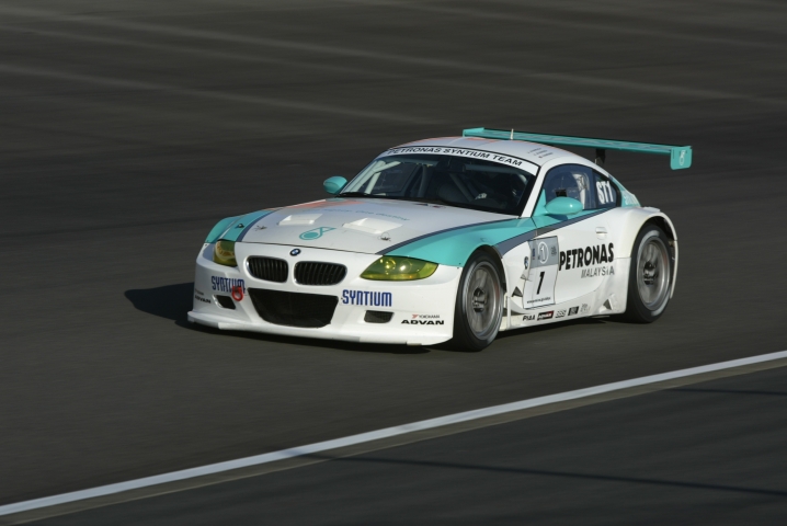 ここでも速いBMW Z4M。ポールシッターはポイントリーダーの1号車だ。