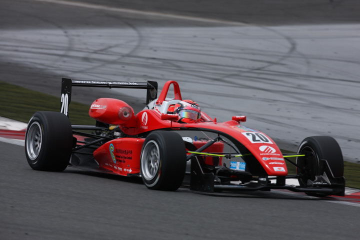 2009 F3マシンラインナップ No.20 アレキサンドラ・インベラトーリ（ACHIEVEMENT）