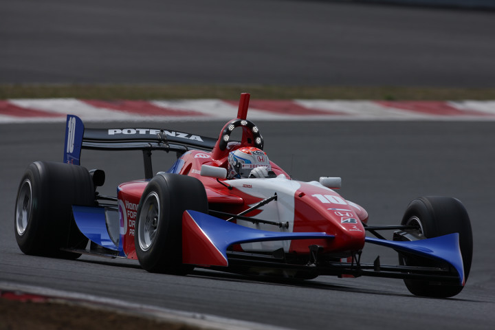 2009 FNマシンラインナップ No.10 塚越広大（HFDP RACING／HONDA HR09E）