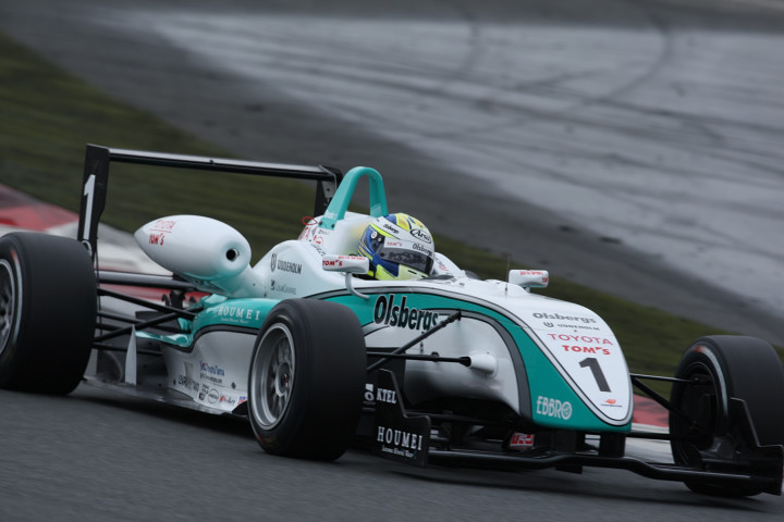 ポールポジションはトムスの新外国人、マーカス・エリクソン（PETRONAS TEAM TOM'S）
