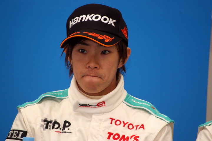 決勝記者会見にて: Cクラス優勝の井口卓人（PETORONAS TEAM TOM'S）
