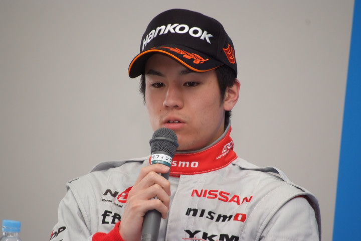 決勝記者会見にて: Nクラス3位の佐藤公哉（TEAM NOVA）