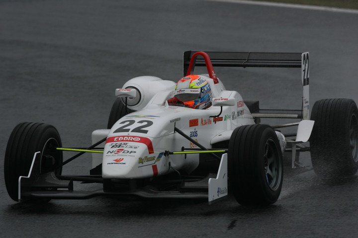 公式予選: Nクラスの千代勝正は総合の4位、Nクラス2位。しかしWチェッカにより3グリッド降格