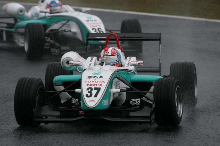 公式予選: 3位は国本雄資