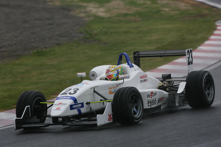 公式予選: 総合6位、Nクラス2位は、佐藤公哉（NOVA）