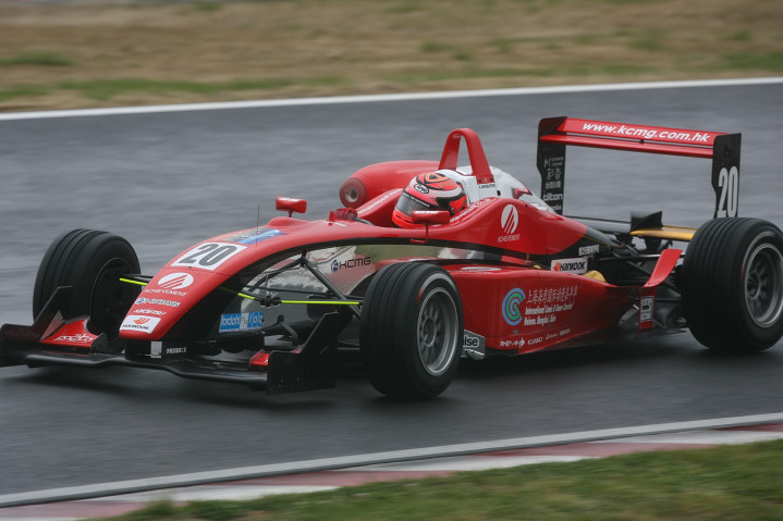 公式予選: Nクラスポールポジションは、アレキサンドラ・インペラトーリ（ARCHIVEMENT by KCMG）