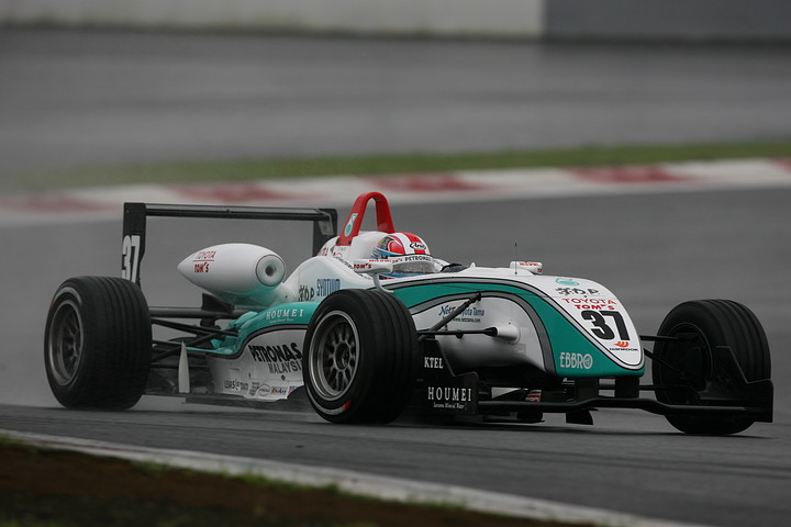 決勝3位は国本雄資（トムス）