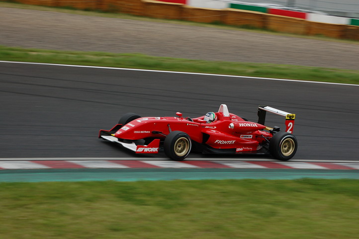 2グリッド降格となったため幻のポールとなった、ケイ･コッツォリーノ（戸田）