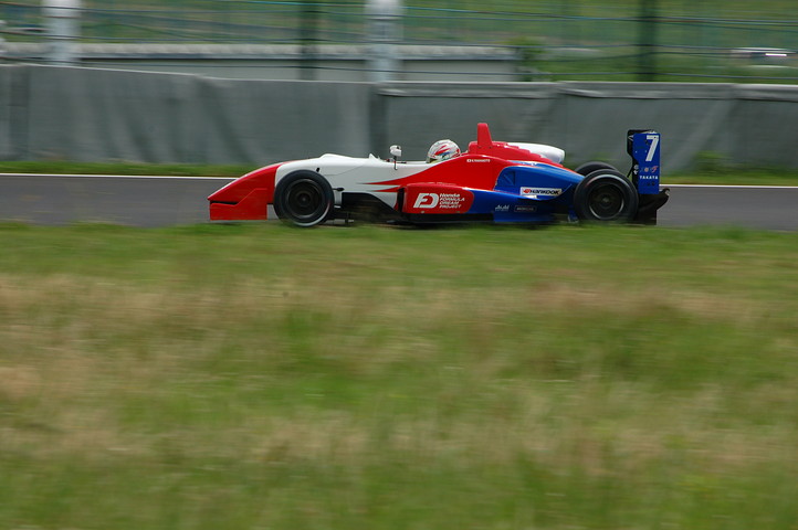 Nクラスポールポジションは、山本尚貴（HFDP）