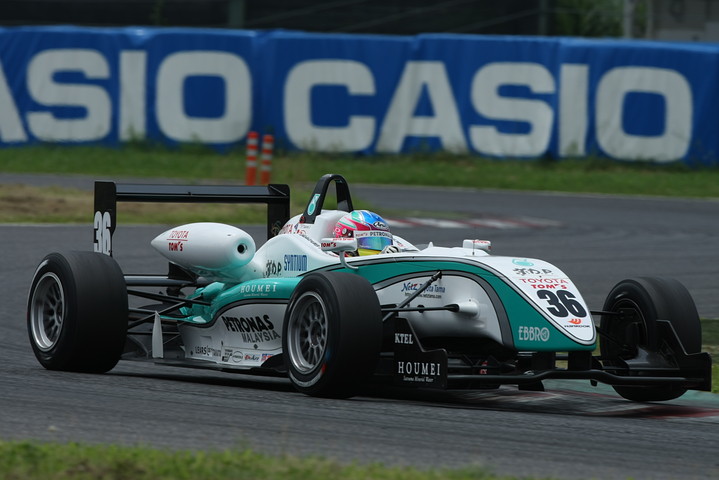 決勝で2位に入った井口卓人（トムス）