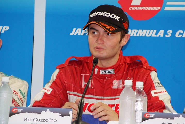 決勝記者会見: Cクラス2位のケイ･コッツォリーノ（戸田）