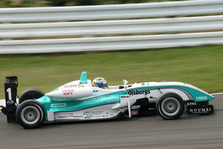 ポールポジションは、マーカス・エリクソン（トムス）