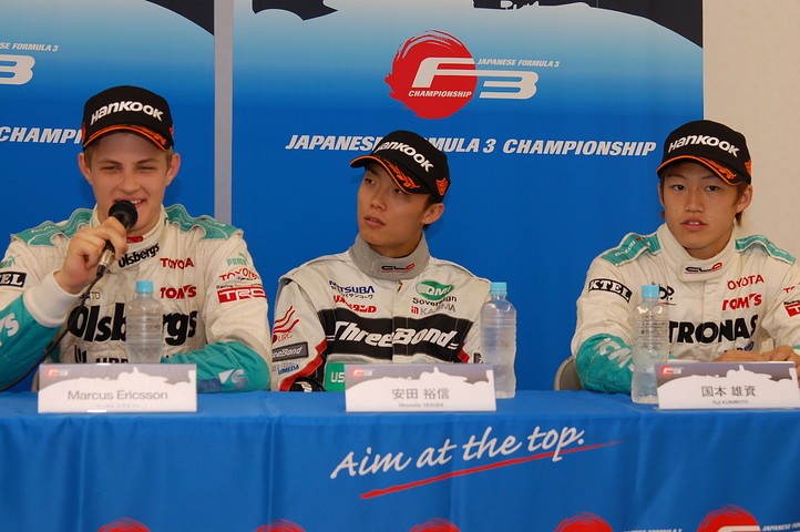 決勝記者会見にて: トップ3のドライバーたち