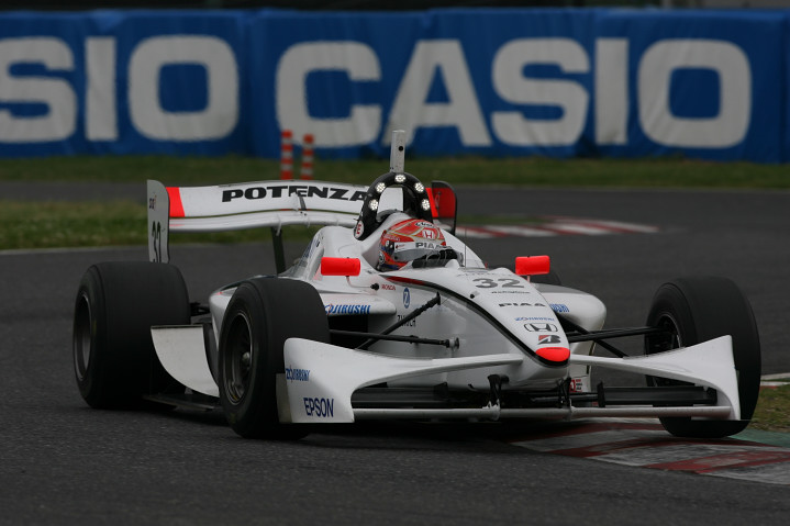 決勝日朝のフリー走行3位は、小暮卓史（ナカジマ）