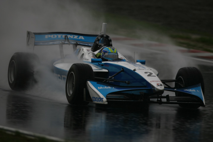 ポールポジションは、ブノワ・トレルイエ（インパル）