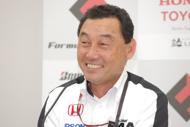 決勝記者会見: 優勝監督の中嶋悟（ナカジマ）