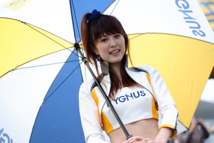 スターティンググリッドにて: キャンペーンギャル（その2）