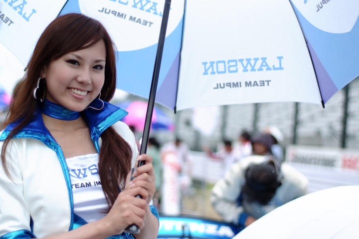 スターティンググリッドにて: キャンペーンギャル（その3）