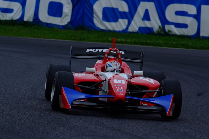 予選3位はルーキー、塚越広大（HFDP）