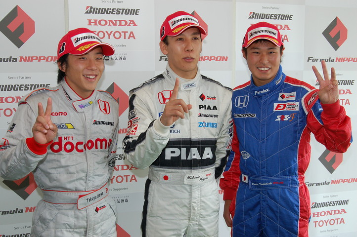 予選記者会見: 明日の健闘を誓うトップ3のドライバーたち