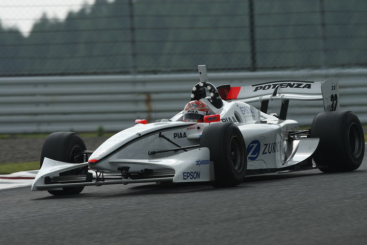 優勝は小暮卓史（ナカジマ）で今季2勝目を飾る