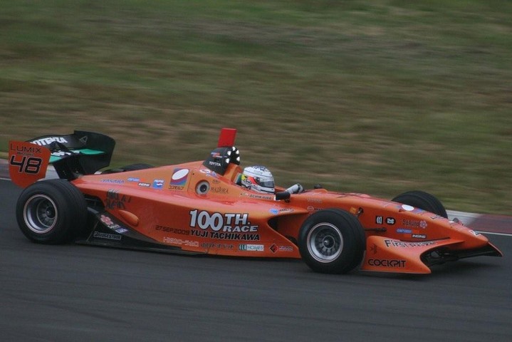 フォーミュラ・ニッポン参戦100戦目の立川祐路（セルモ）は残念ながら12位でレースを終えた