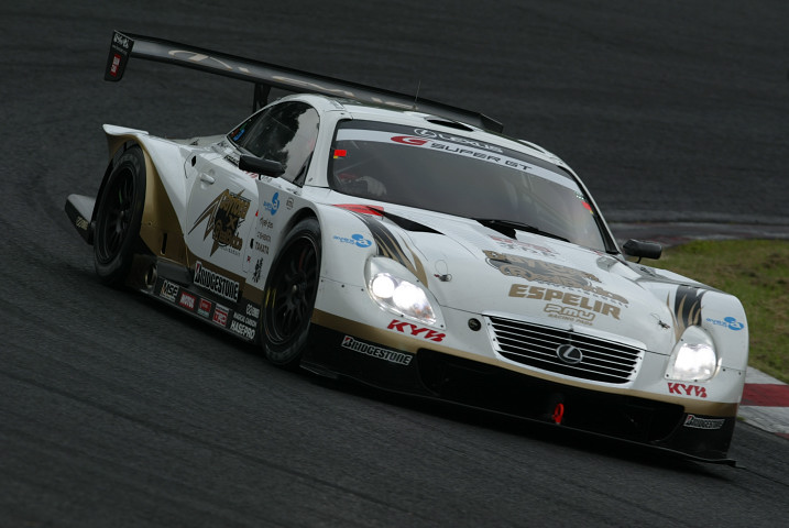 初ポールポジションは若手コンビのKRAFT SC430（石浦宏明／大嶋和也組）