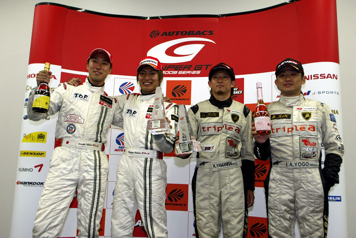 予選記者会見: 各クラスポールシッターのドライバーたち