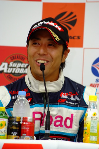 決勝記者会見: GT300クラスで優勝したエスロードMOLA Zの星野一樹