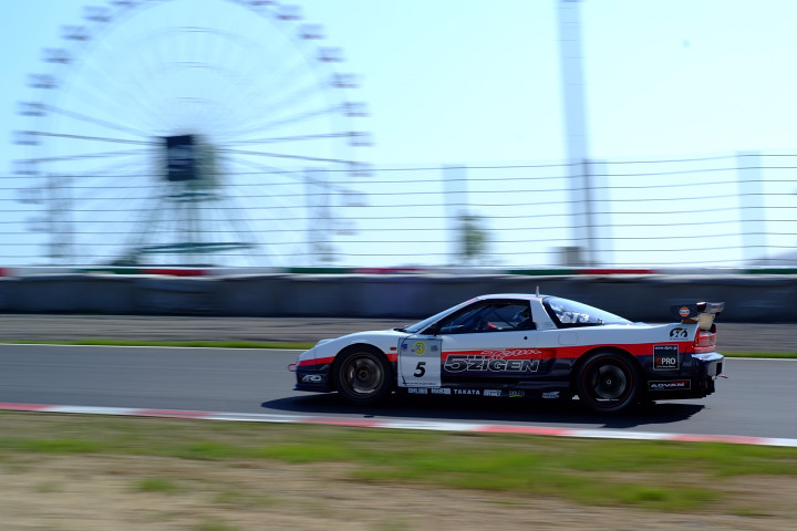 ST3クラスの5ZIGEN NSX（平中克幸／松浦孝亮／吉本大樹組）はフリー走行3位