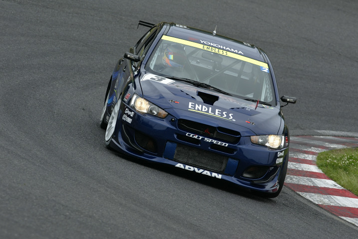 ST2クラスポールポジションは、ENDLESS ADVAN CS・X（峰尾恭輔／山田英二／村田信博組）