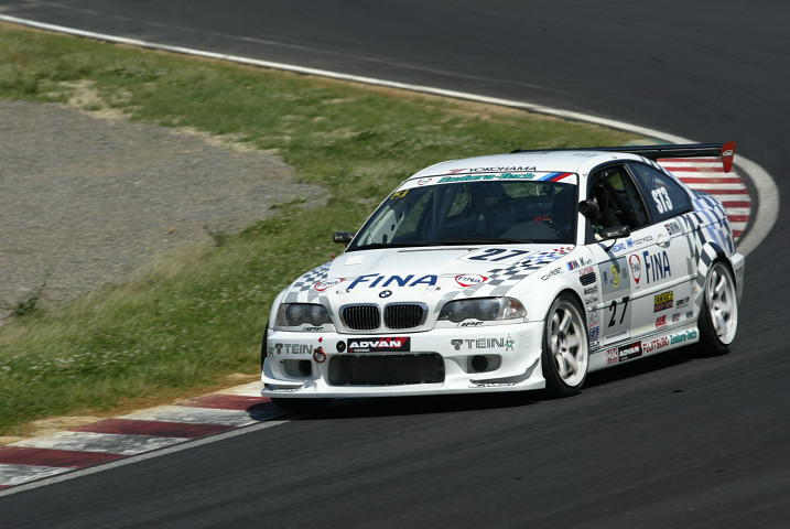 ST3クラス優勝は、FINA ADVAN M3（伊橋勲／廣田秀機／三沢伸輔組）