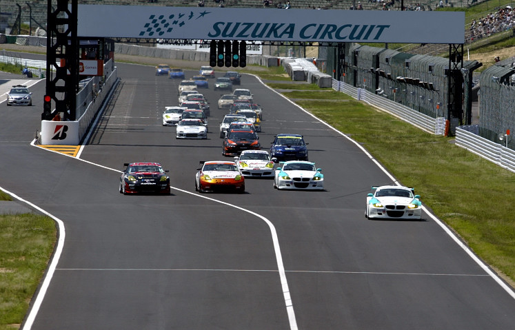 スーパー耐久第3戦「スーパー耐久・鈴鹿500ｋｍ」がスタートした