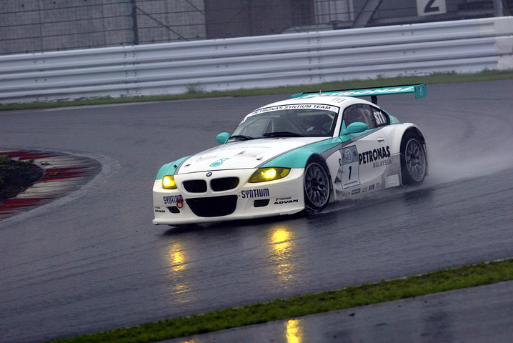 決勝日朝、雨のフリー走行でトップタイムはPETRONAS SYNTIUM BMW Z4M COUPE（谷口／柳田／ハイルマン組）