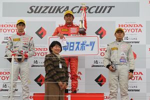 fcj_r12_r_podium.jpg