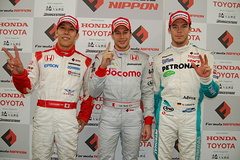 第1レース決勝記者会見: トップ3のドライバーたち fn_r07_r1_pc_top3