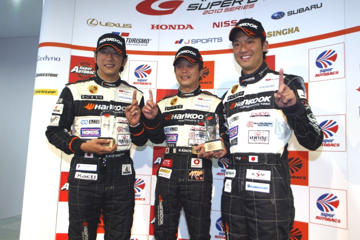 GT300は影山＆木下のベテランコンビがポール獲得。今回若手の藤井を加えて勝利を目指す