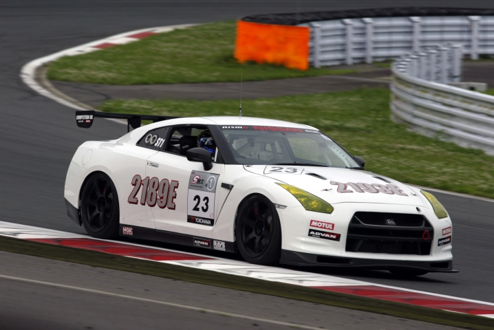今回はテスト参戦だというGT-Rだが、既に充分なポテンシャルをもっているようだ