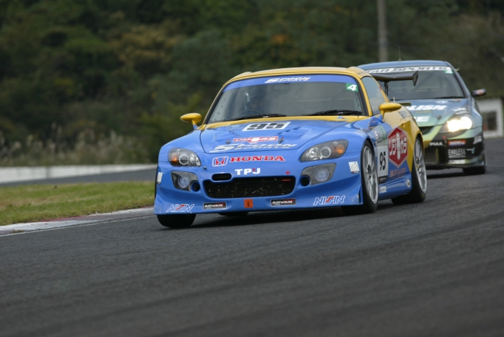 ST4優勝も予選トップの#95特許リジットカラーS2000。ベテラントリオが貫禄を見せ付けた