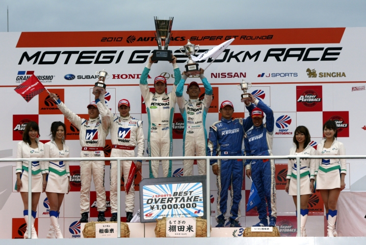 GT500の暫定表彰式