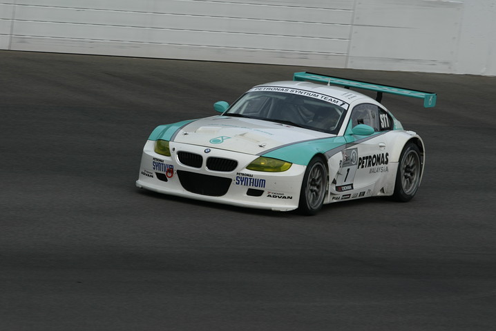 2010年ST1クラスのシリーズチャンピオンは、ETRONAS SYNTIUM BMW Z4M COUPE